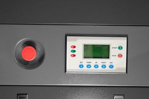 Винтовой компрессор IronMac IC 10/8 AM D 200L СИСТЕМА УПРАВЛЕНИЯ